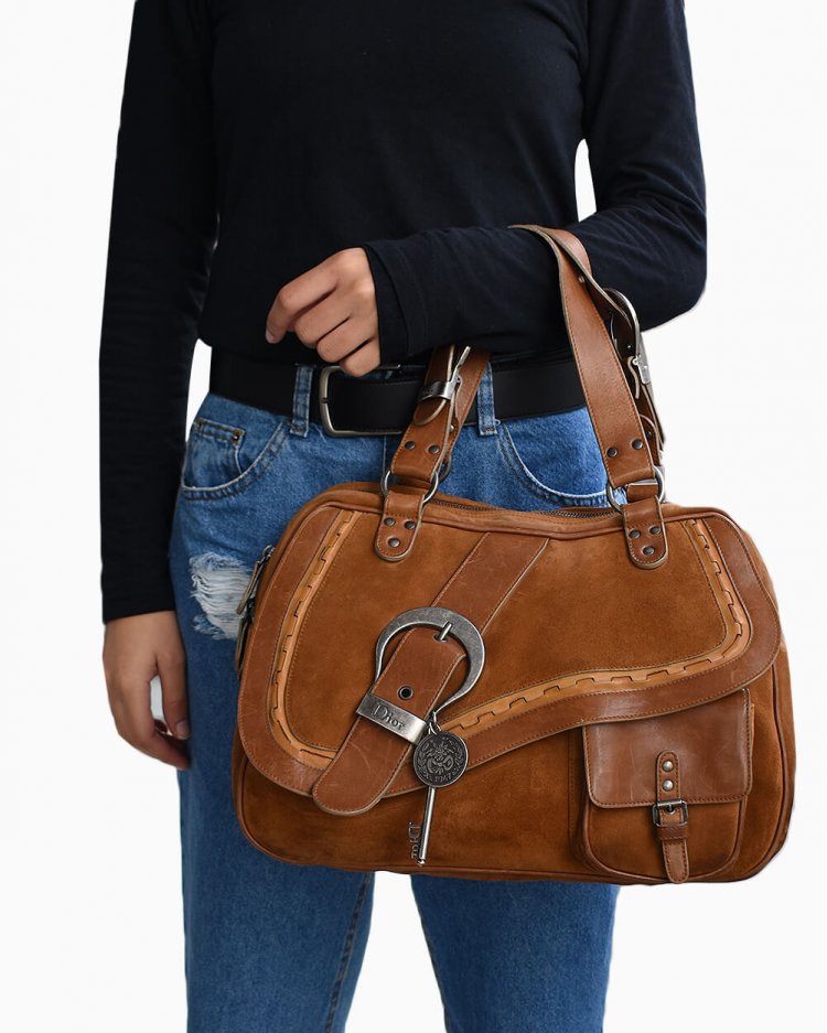 Bolsa Dior Original Gaucho Saddle Suede Marrom Feminino